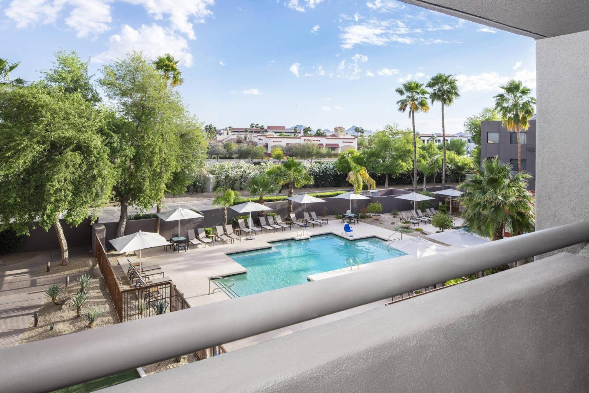 Отель Courtyard Scottsdale North Экстерьер фото
