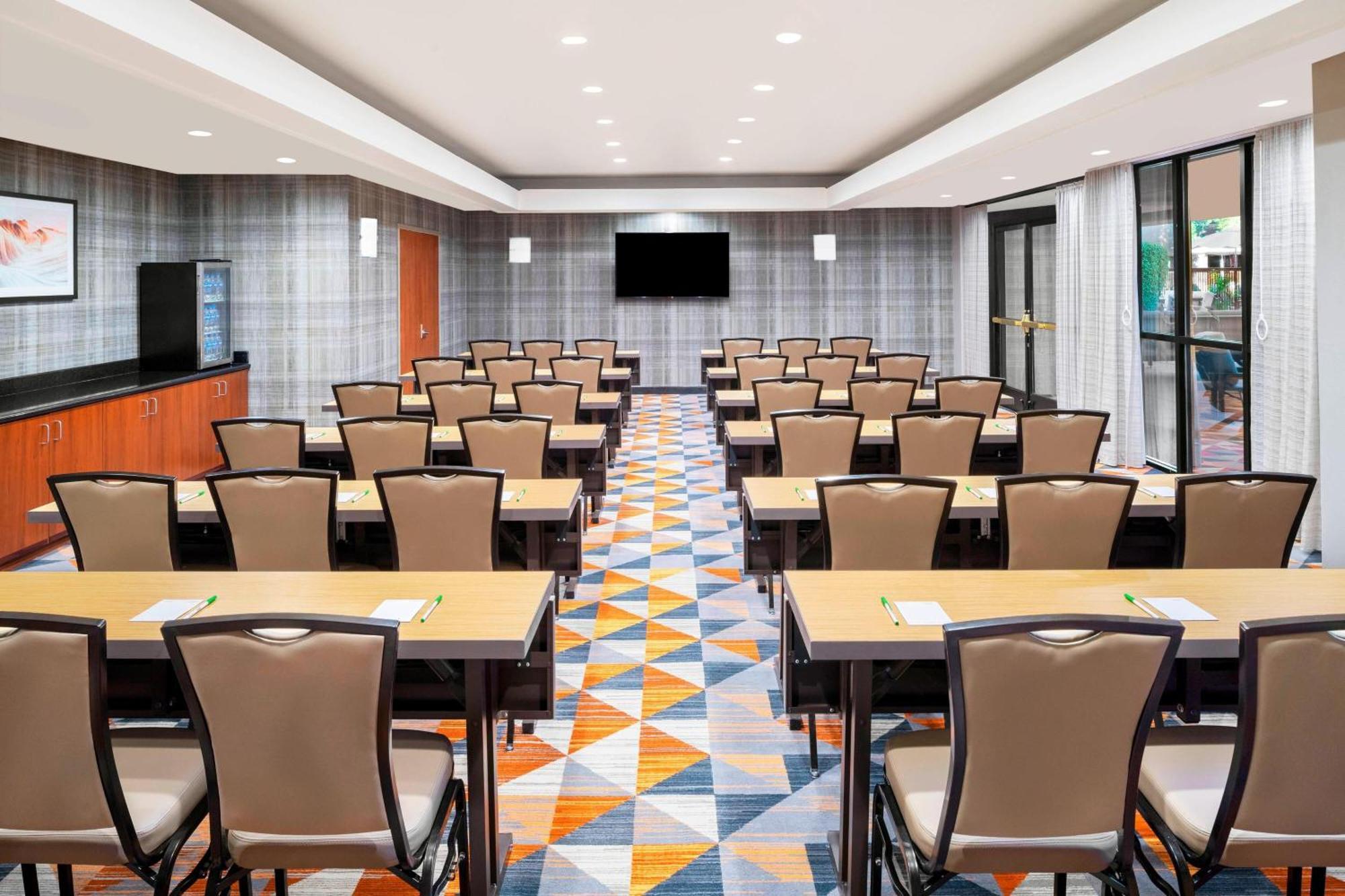 Отель Courtyard Scottsdale North Экстерьер фото