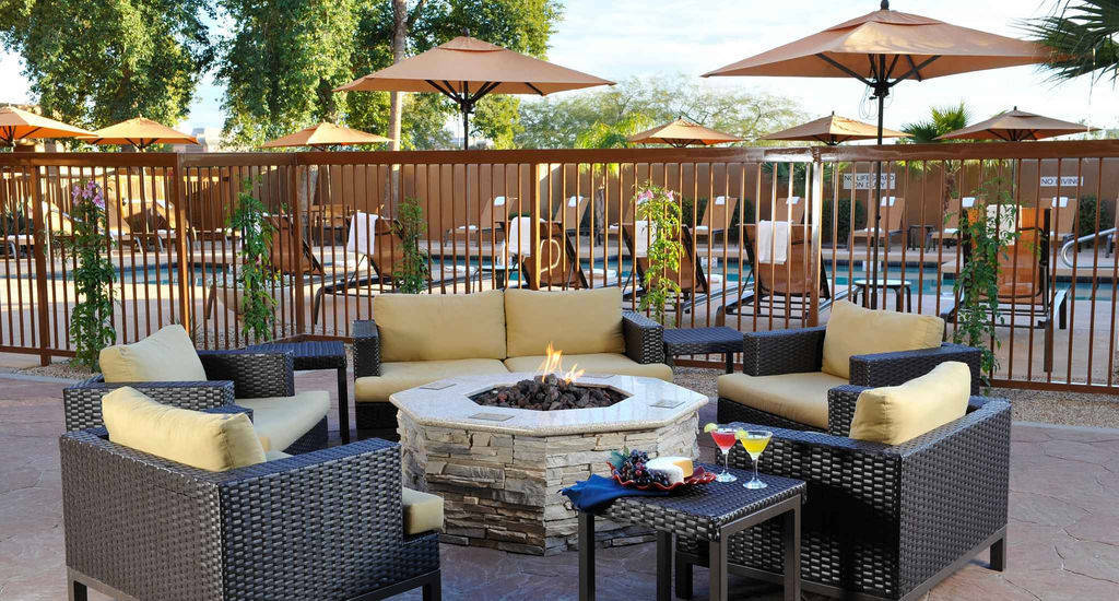 Отель Courtyard Scottsdale North Экстерьер фото